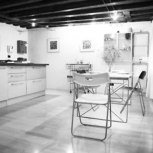  Appartement Bellissimo In Palazzo Storico Italie