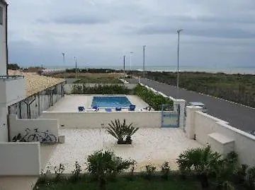 Hotel Parco Della Rocca Punta Braccetto